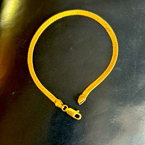 Solid 14k Italian Grand Herringbine Bracelet - Picture 6 of 14